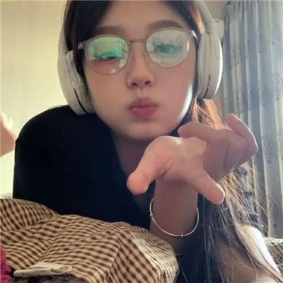 女孩闺房